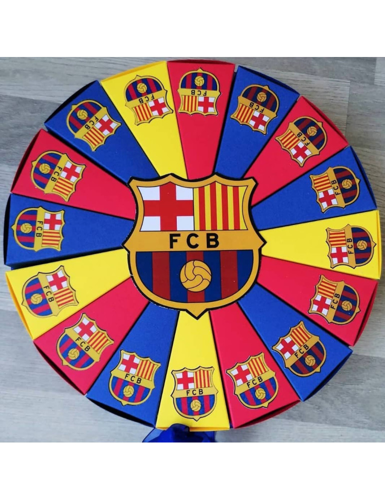 FC Barselona torta od kartona